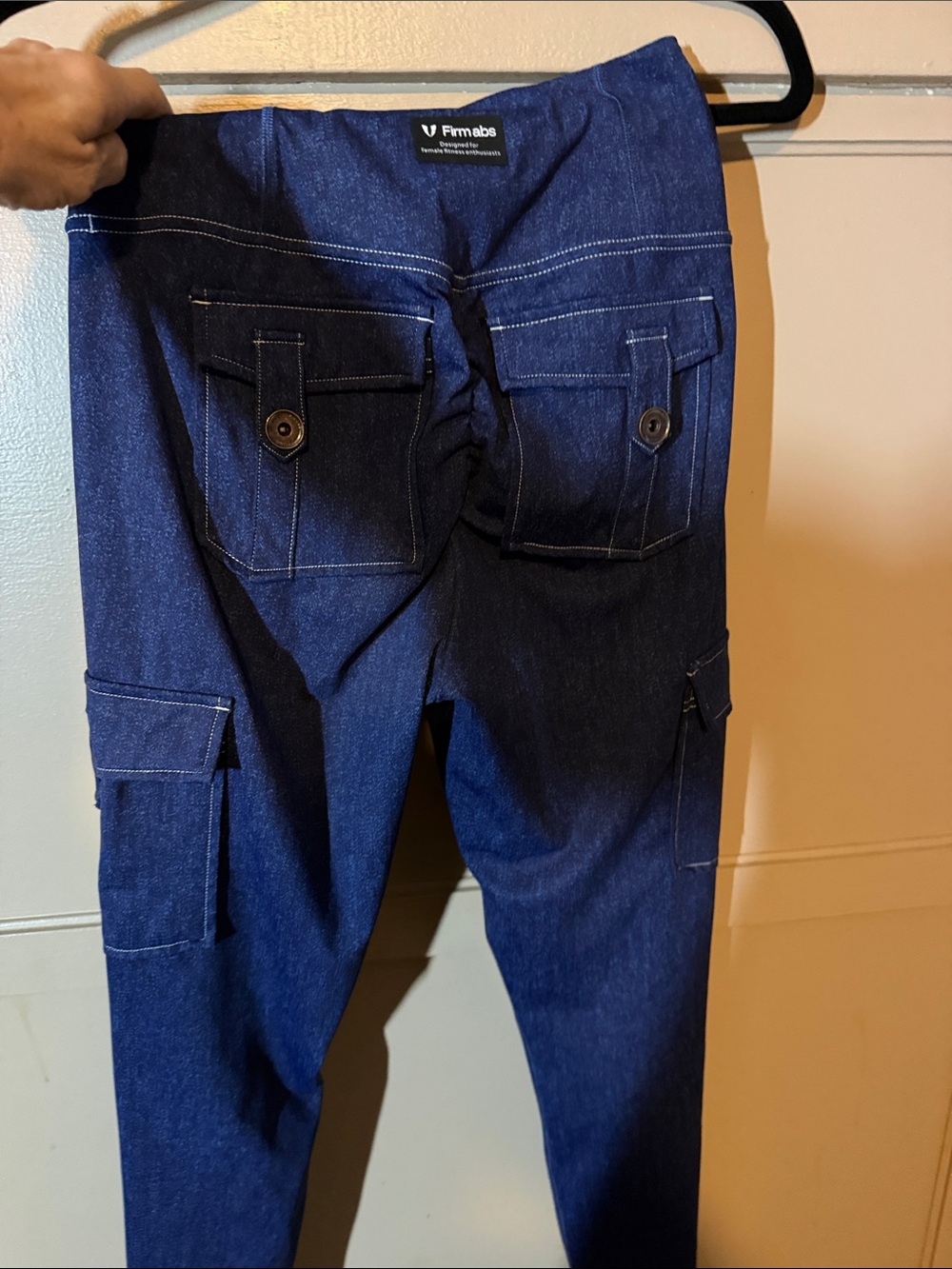 Blue Cargo Pocket Leggings - Women - Picture 3 of 5